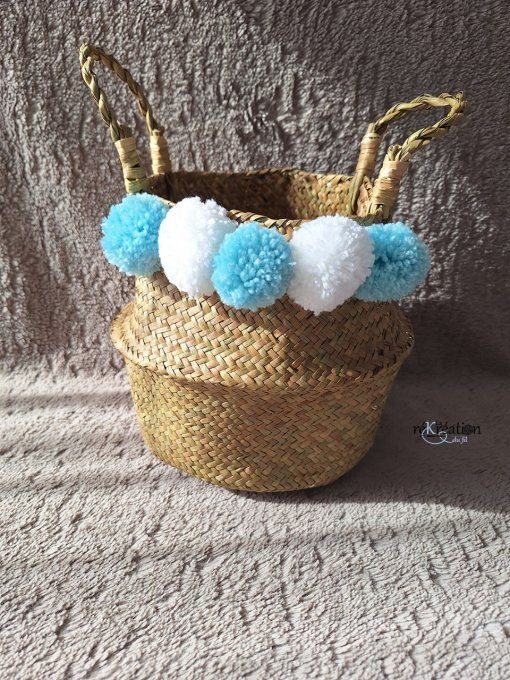 Panière Pompons Bleu Ciel